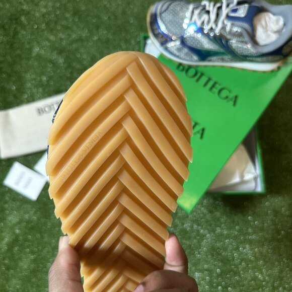 Bottega Veneta Orbit Vapor Blue - Picture 6 of 6